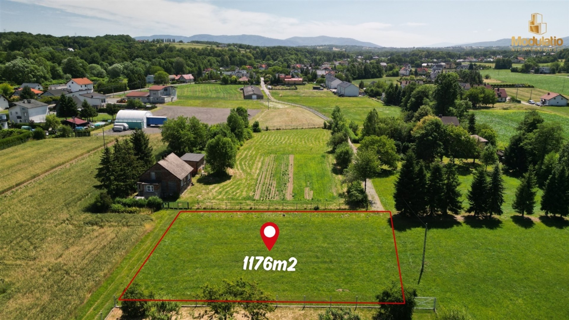 Działka na sprzedaż